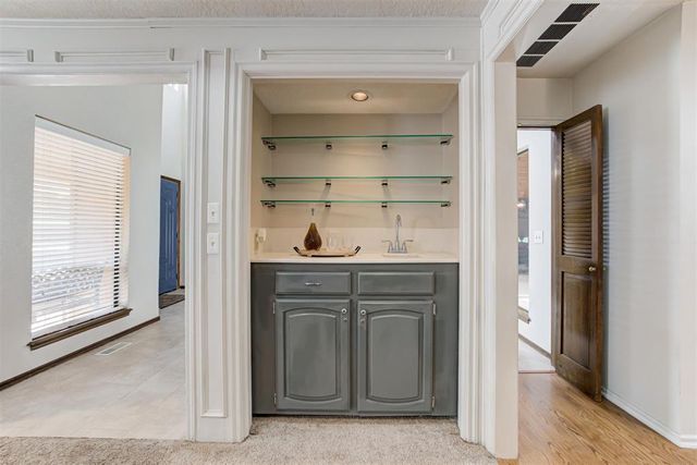 2109 Brookwood Place, Edmond, OK 73034
