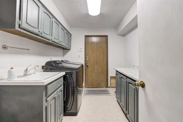 2109 Brookwood Place, Edmond, OK 73034