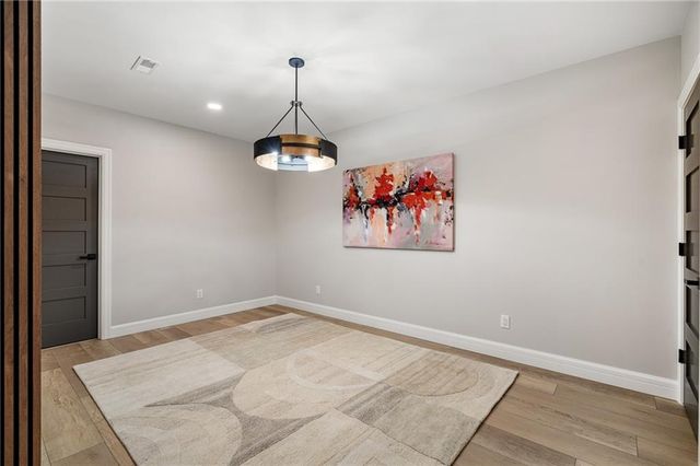 5443 Pawnee Lane, Fairway, KS 66205