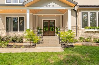 5443 Pawnee Lane, Fairway, KS 66205