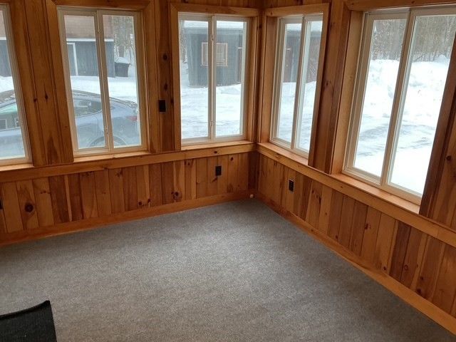 118 Round Pond Rd, Freedom, NH 03836