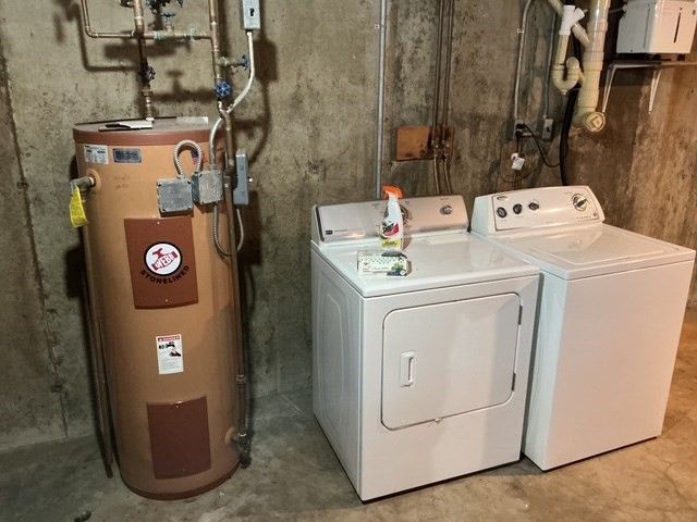 118 Round Pond Rd, Freedom, NH 03836