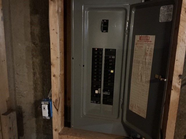 118 Round Pond Rd, Freedom, NH 03836