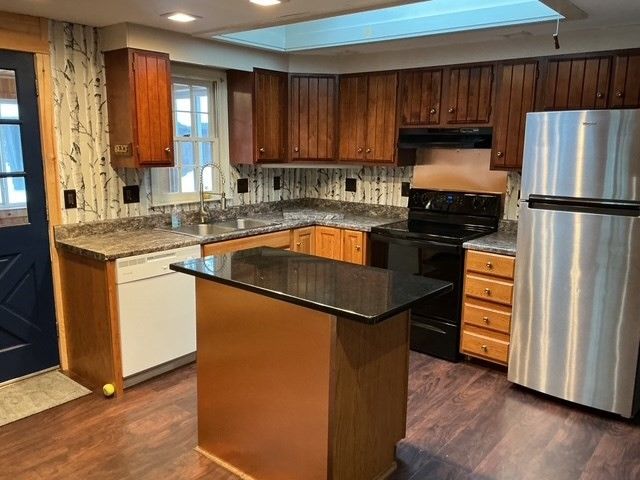 118 Round Pond Rd, Freedom, NH 03836