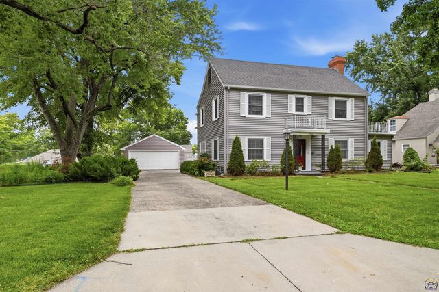 3536 SW Avalon LN, Topeka, KS 66604