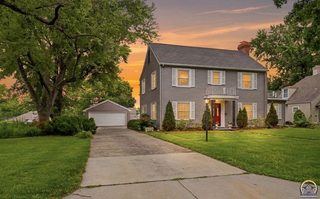 3536 SW Avalon LN, Topeka, KS 66604