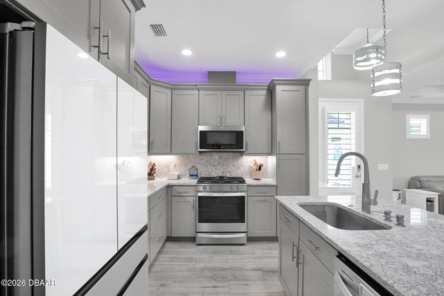 825 Margaritaville Avenue, Daytona Beach, FL 32124