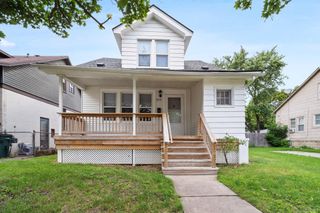 164 W Muir Avenue, Hazel Park, MI 48030