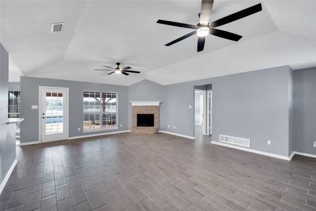 100 Otter, Waxahachie, TX 75165