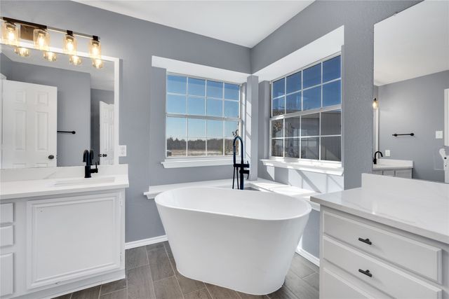 100 Otter, Waxahachie, TX 75165