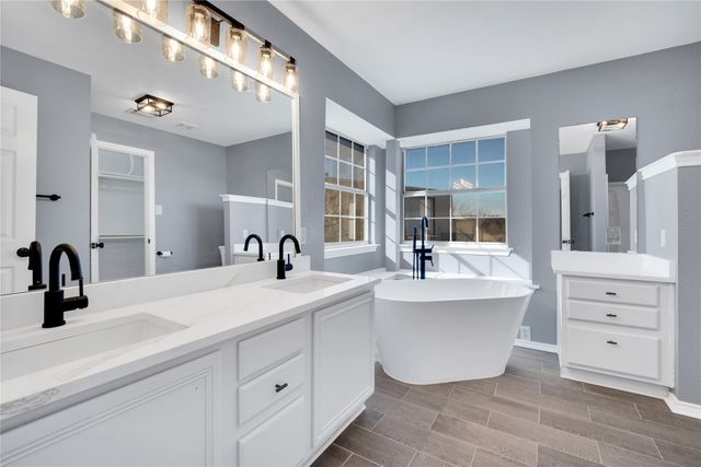 100 Otter, Waxahachie, TX 75165