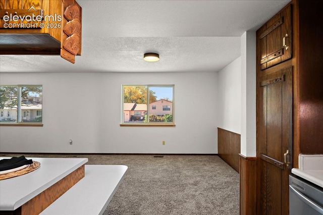 208 Starlite Drive, Pueblo, CO 81005