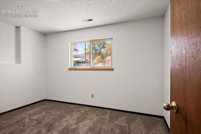 208 Starlite Drive, Pueblo, CO 81005