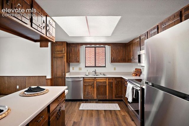 208 Starlite Drive, Pueblo, CO 81005