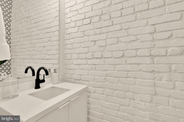 1005 P ST NW, Washington, DC 20001