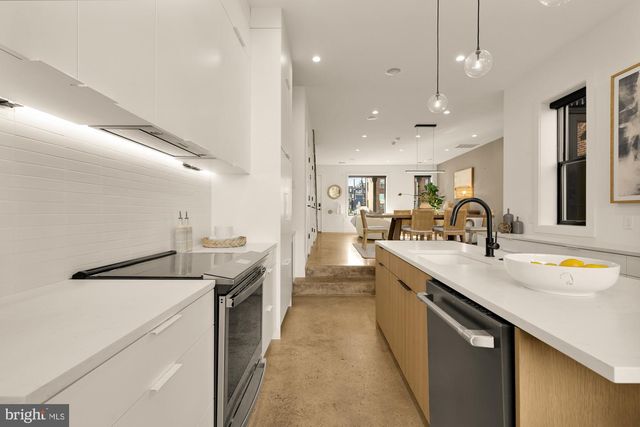 1005 P ST NW, Washington, DC 20001