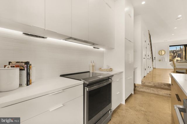 1005 P ST NW, Washington, DC 20001