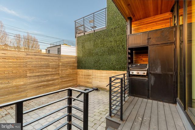 1005 P ST NW, Washington, DC 20001