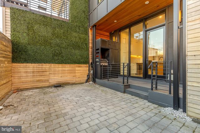 1005 P ST NW, Washington, DC 20001