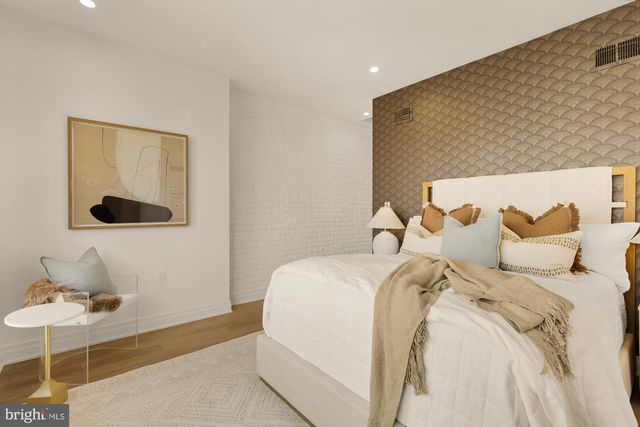 1005 P ST NW, Washington, DC 20001