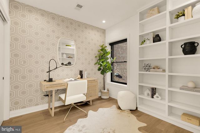 1005 P ST NW, Washington, DC 20001