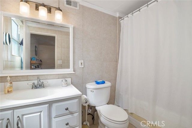 233 Kanan, Oak Park, CA 91377