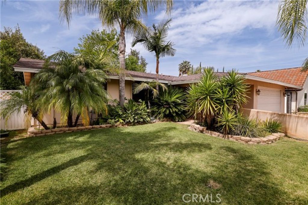 233 Kanan, Oak Park, CA 91377