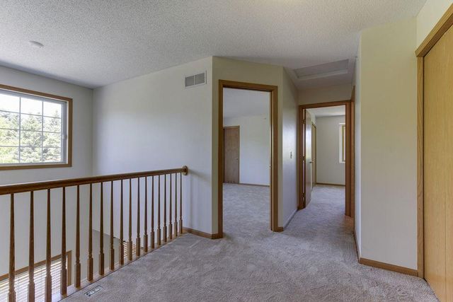 10958 Lexington Drive, Eden Prairie, MN 55344