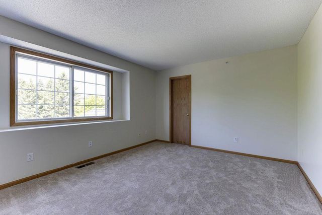 10958 Lexington Drive, Eden Prairie, MN 55344