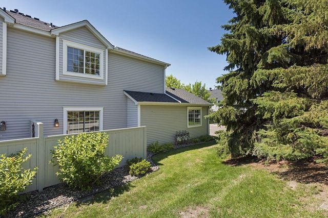 10958 Lexington Drive, Eden Prairie, MN 55344