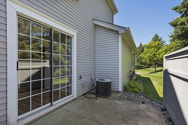 10958 Lexington Drive, Eden Prairie, MN 55344