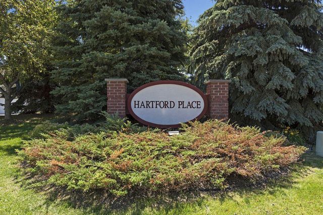 10958 Lexington Drive, Eden Prairie, MN 55344