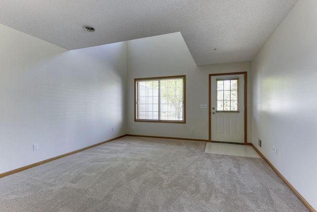 10958 Lexington Drive, Eden Prairie, MN 55344