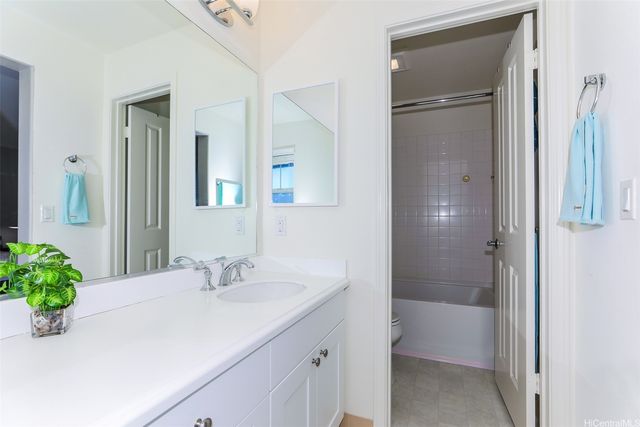 91-2220 Kaiwawalo Street 1202, Ewa Beach, HI 96706