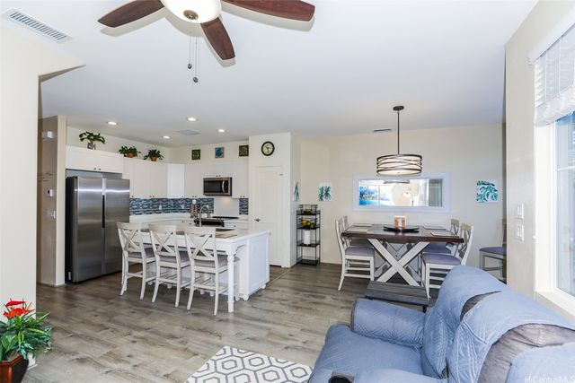 91-2220 Kaiwawalo Street 1202, Ewa Beach, HI 96706