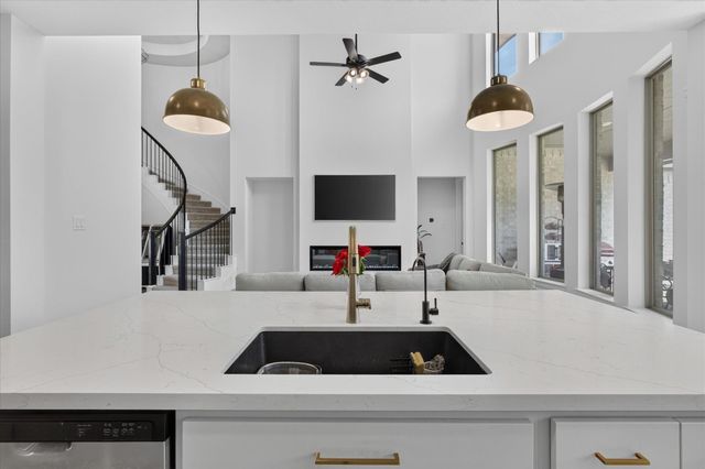 2226 Sereno Shores Drive, La Marque, TX 77568