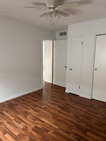 401 E 6th Avenue, Brodhead, WI 53520