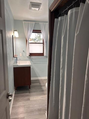 401 E 6th Avenue, Brodhead, WI 53520