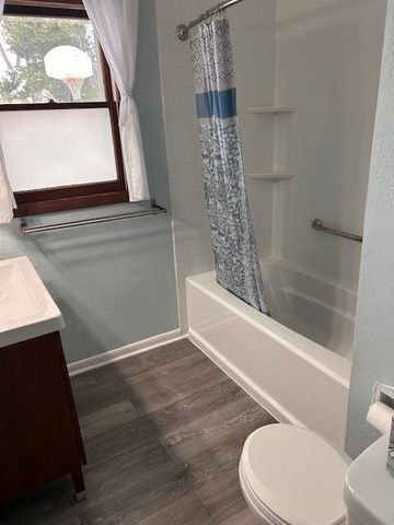 401 E 6th Avenue, Brodhead, WI 53520