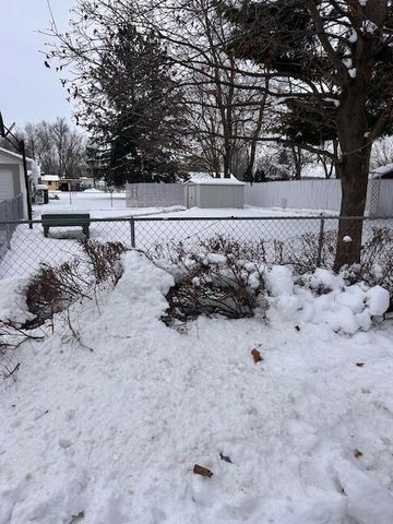 401 E 6th Avenue, Brodhead, WI 53520