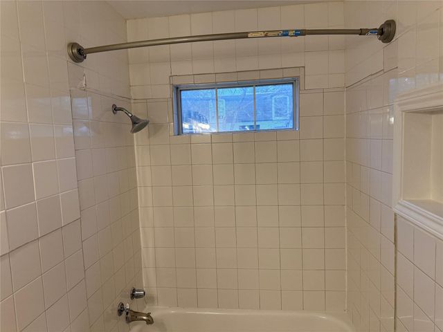 6300 Hickman Ave, Austin, TX 78723