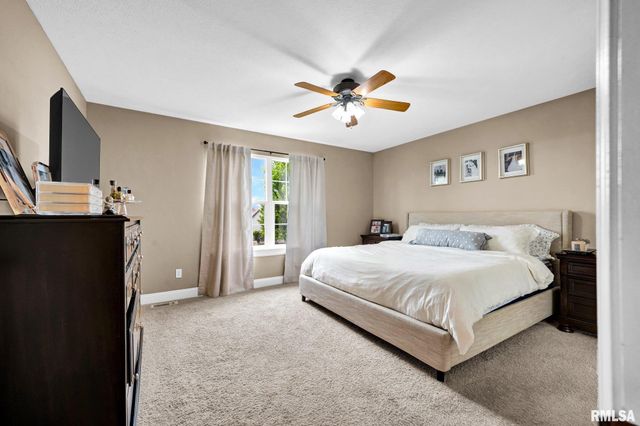 1612 JADENS Way, Washington, IL 61571