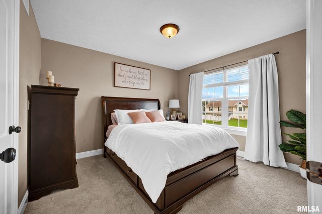 1612 JADENS Way, Washington, IL 61571