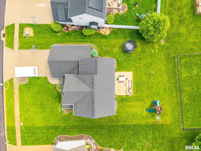 1612 JADENS Way, Washington, IL 61571