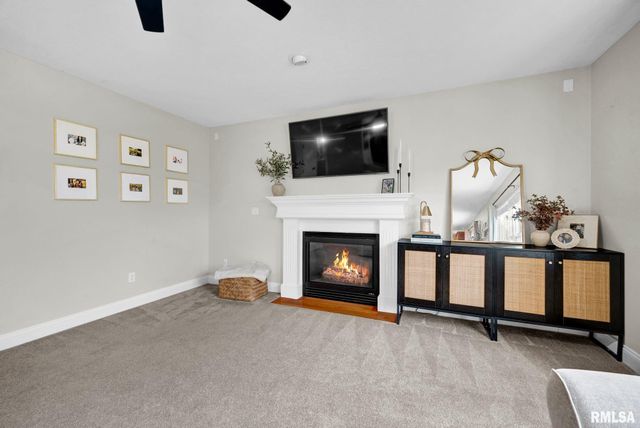 1612 JADENS Way, Washington, IL 61571
