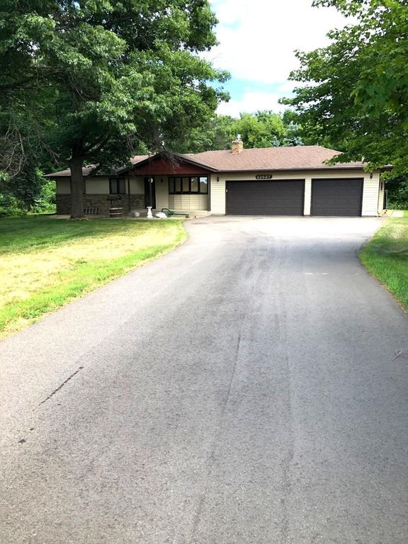 22637 Raven Street NW, Oak Grove, MN 55005 — exterior