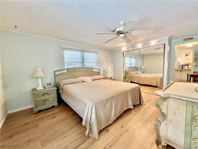 879 Cape Haze LN, Naples, FL 34104