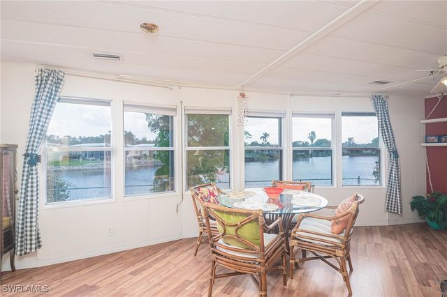 879 Cape Haze LN, Naples, FL 34104