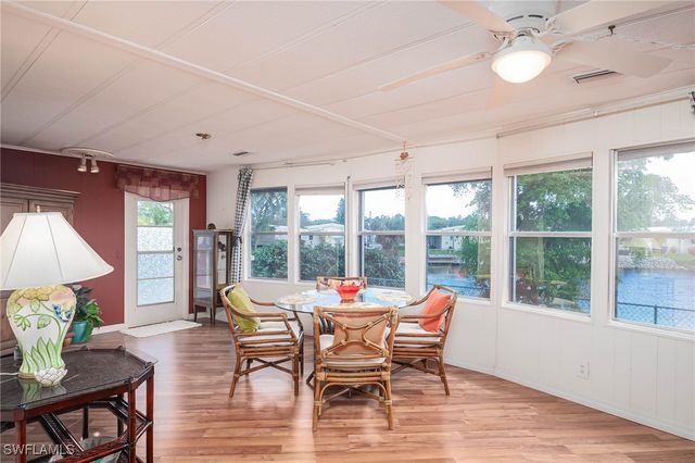 879 Cape Haze LN, Naples, FL 34104