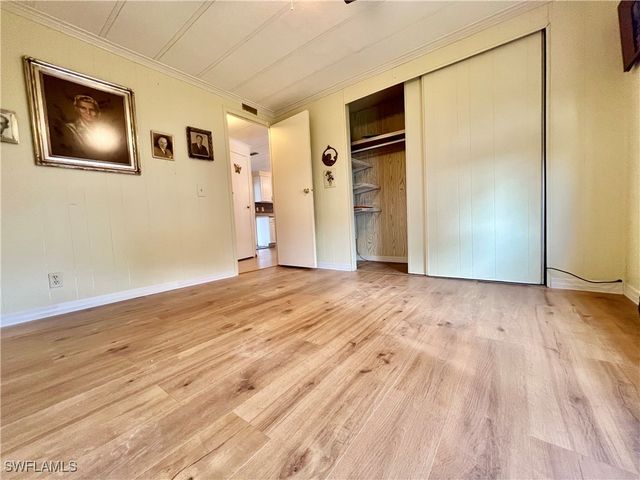 879 Cape Haze LN, Naples, FL 34104